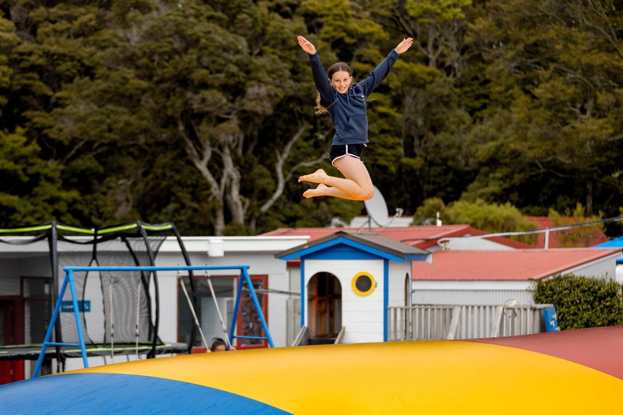 Ohakune Top 10 Holiday Park Exterior photo